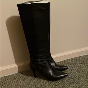 listing-status-banner